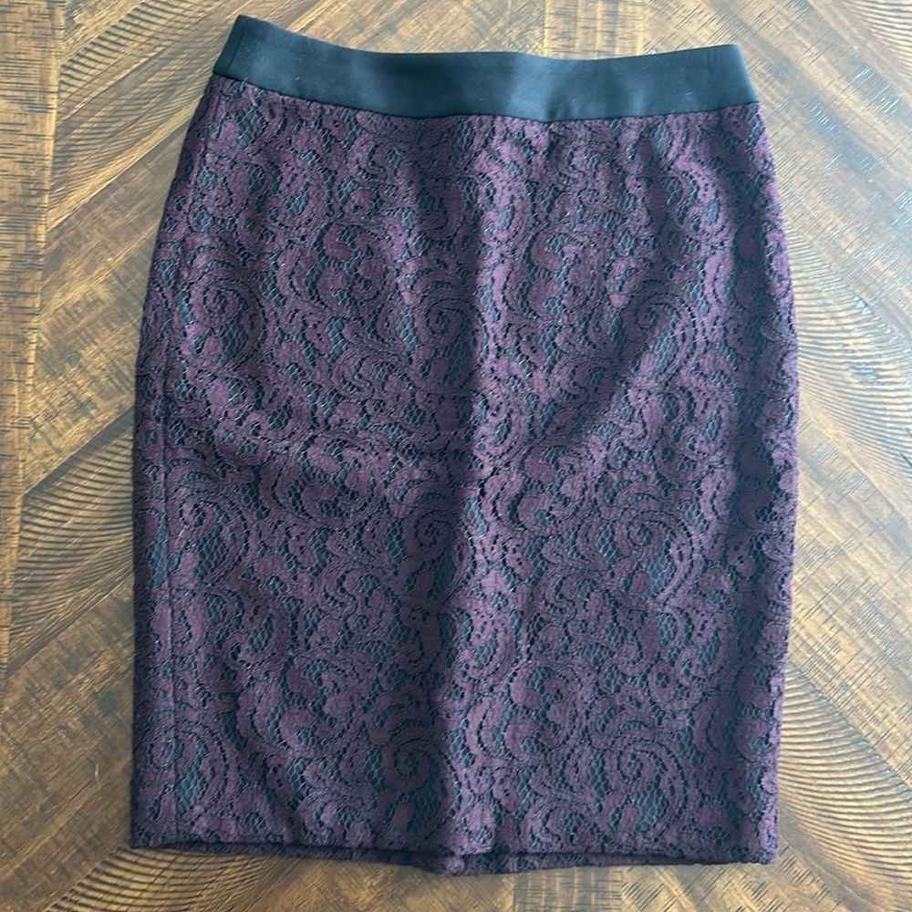 LOFT lace overlay pencil skirt
